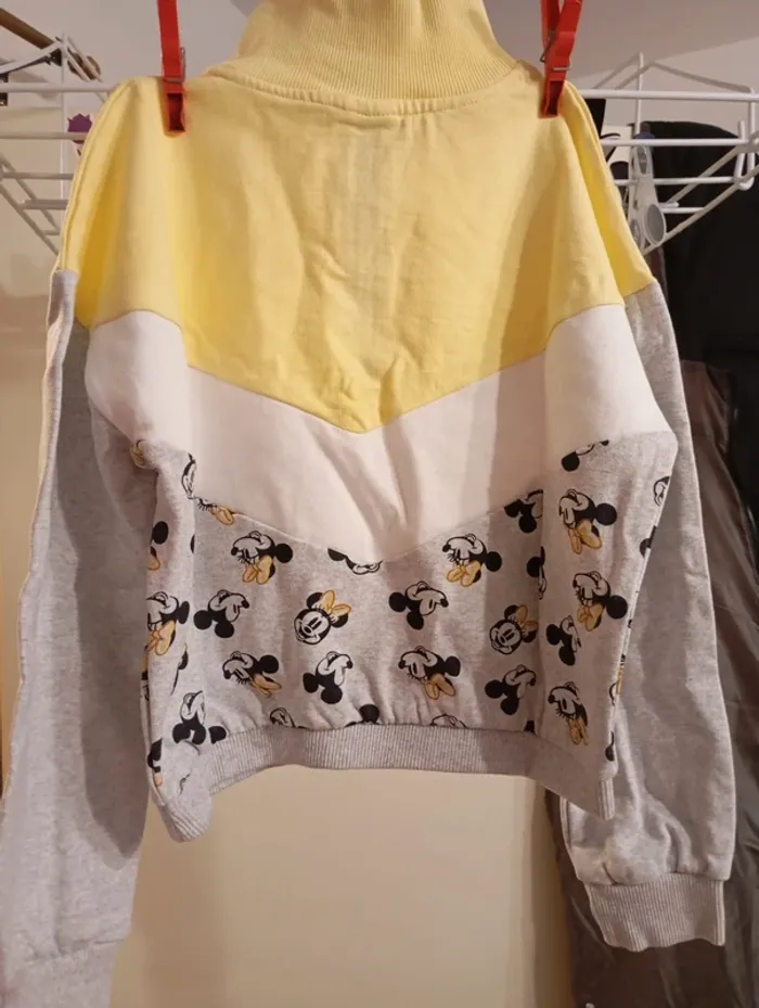 Sweat Minnie neuf taille 9/10 ans - photo numéro 3