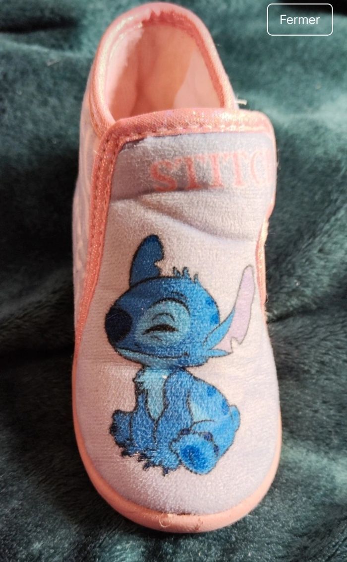 🌞Chaussons stich et Angel. Pointure en 25🌞 envoye rapide ou aujourd'hui 🌊 - photo numéro 2