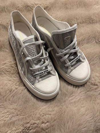 Chaussures neuve femme