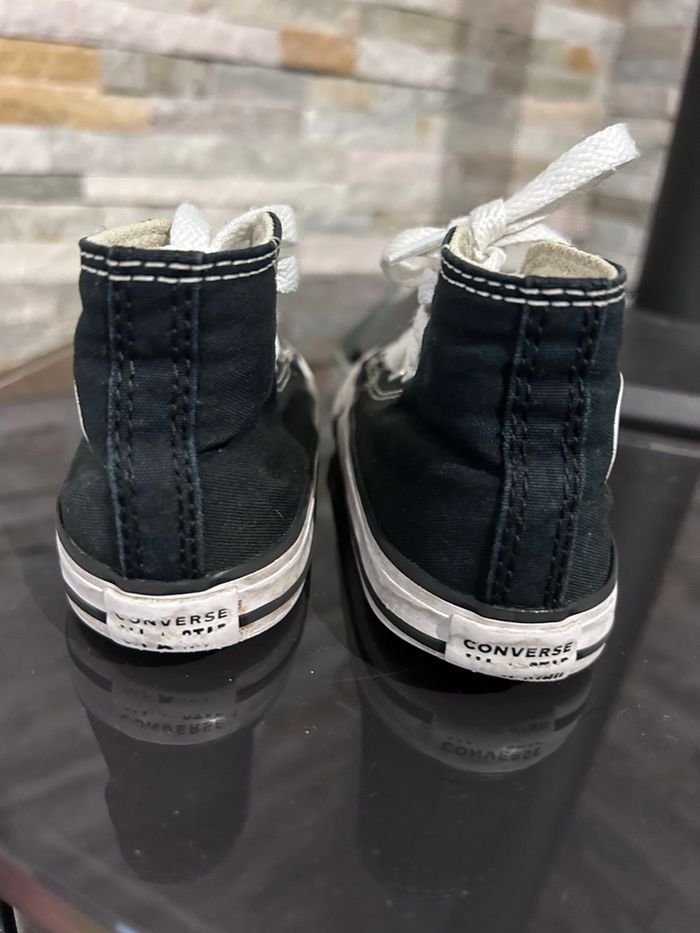 Converse montante bébé taille 21 - photo numéro 4