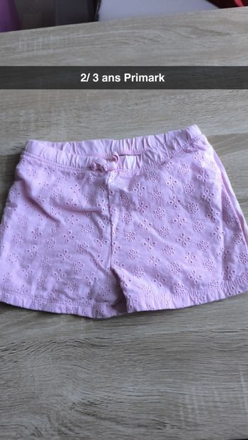 Short 2/3 ans