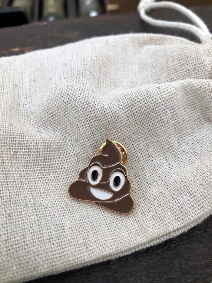 Pin’s emoji 💩