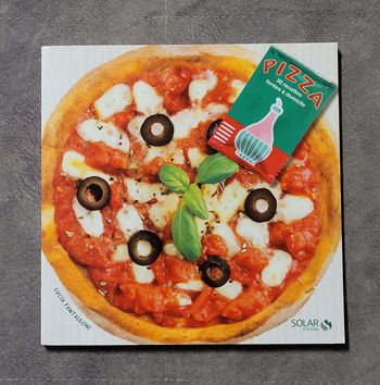 Pizza, 30 recettes livrées à domicile Lucia Pantaleoni