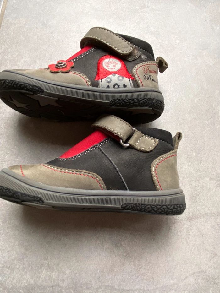 Chaussures fermeture scratch pointure 22 - photo numéro 3