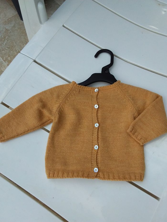 Pull torsadé 3-6 mois - photo numéro 2
