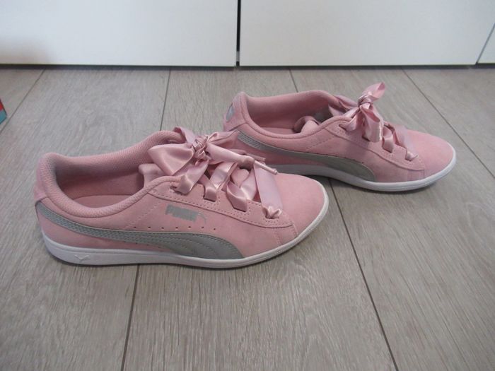 Baskets rose en daim avec lacets rubans soft foam PUMA Taille 37 - photo numéro 3