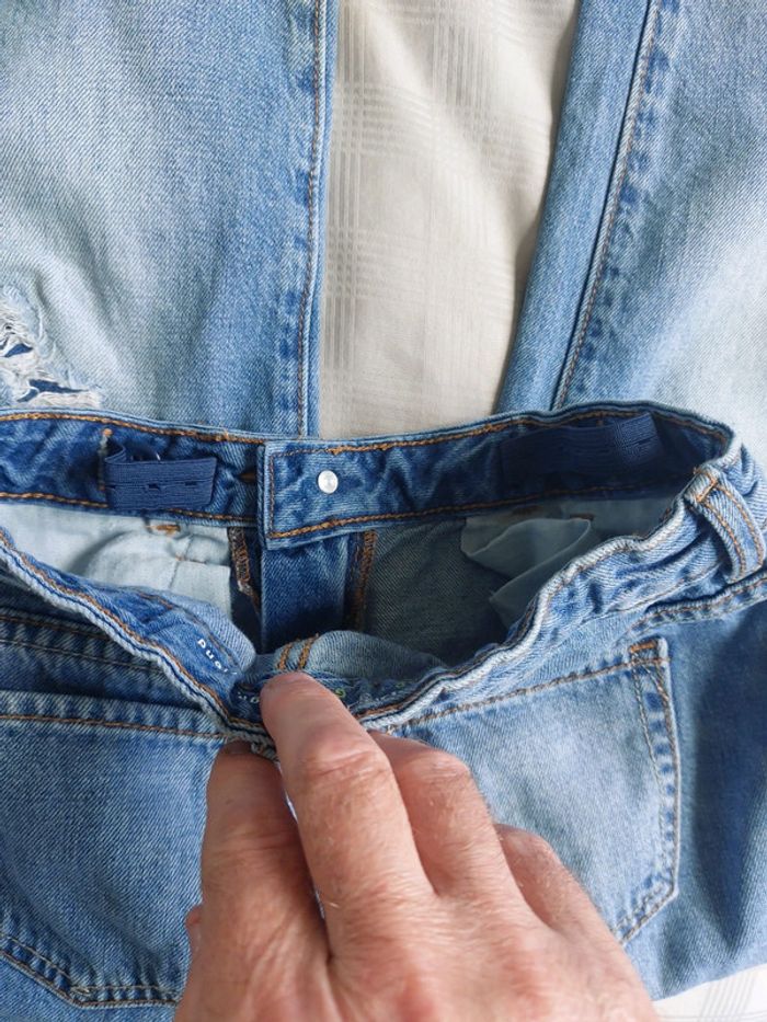 Jeans GAP taille 10 ans - photo numéro 4