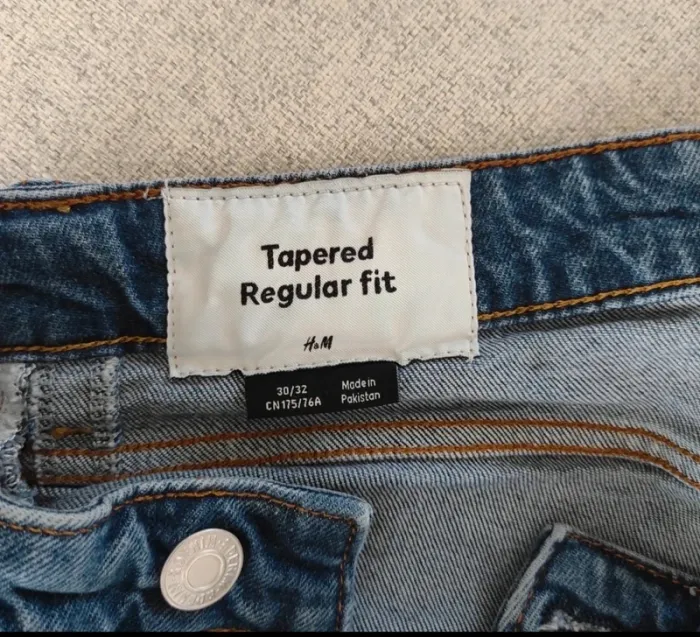H&M jeans homme 30/32 regular fit très bon état - photo numéro 3