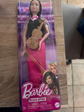 Barbie violoniste