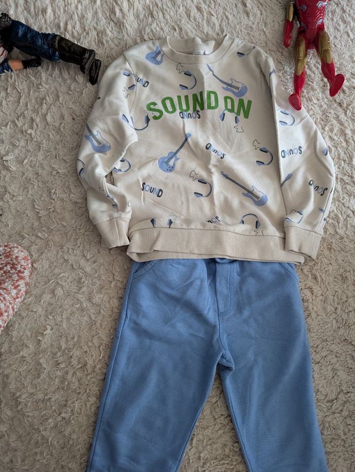 Ensemble jogging orchestra  en parfait état - photo numéro 6