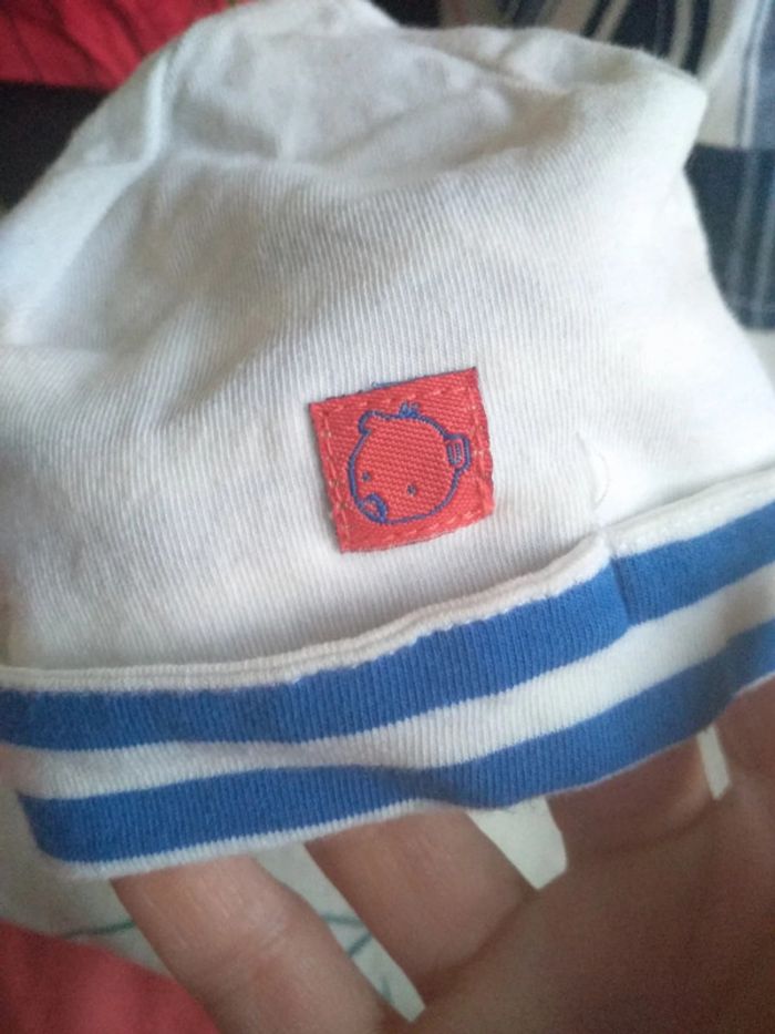 Lot casquette et chapeau 6 mois 45 cm - photo numéro 3