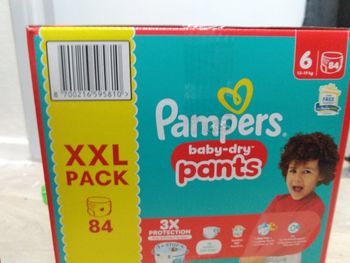 Lot de 2 cartons Pampers pants taille 6