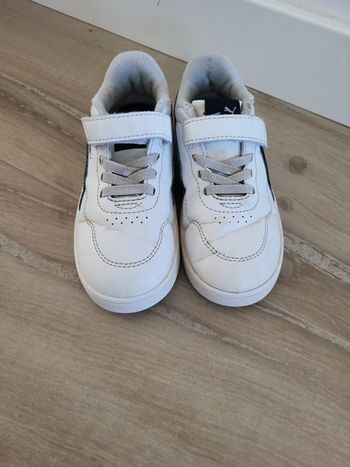 Basket Puma taille 25 en bon état