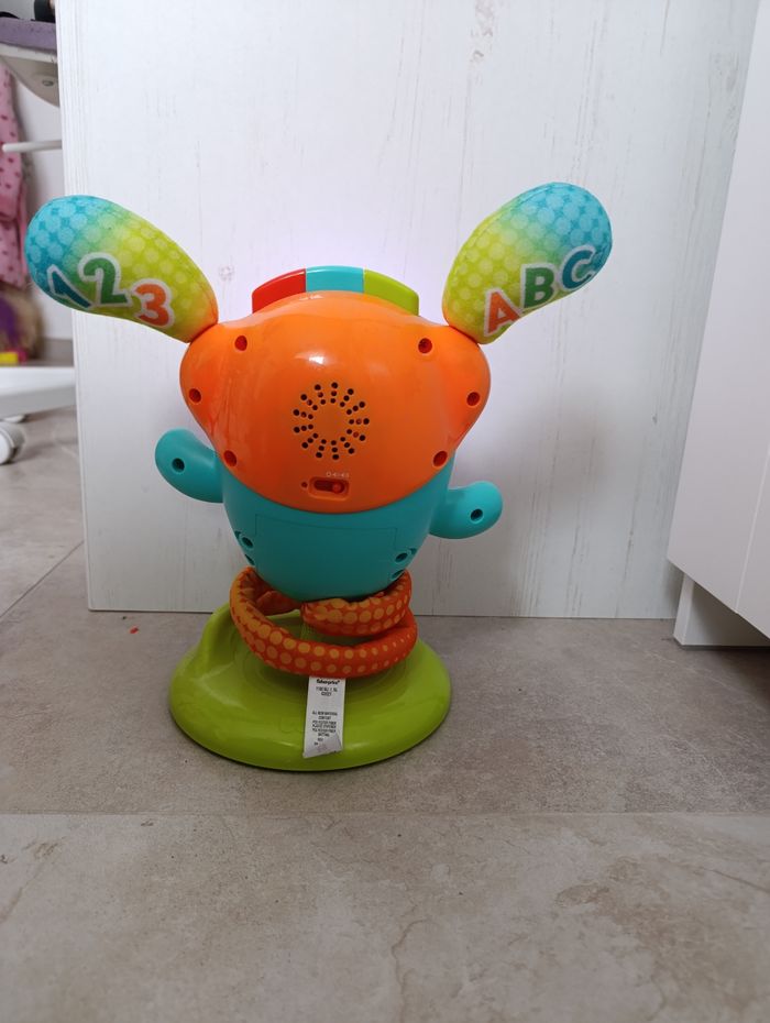 Dj le robot sauteur - photo numéro 3