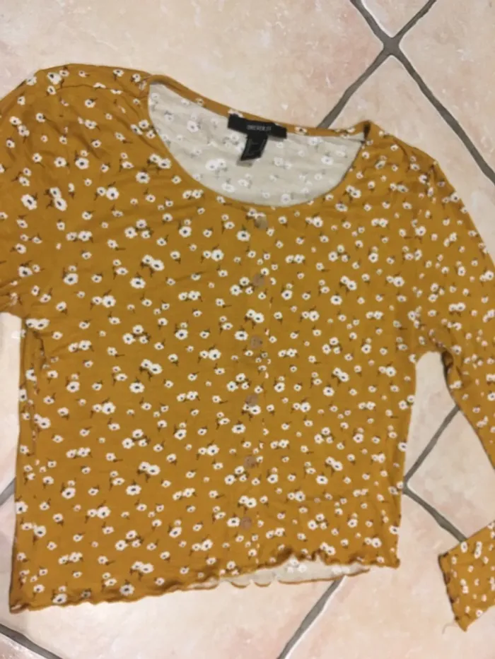 Superbe top court manches longues en excellent état de chez Forever 21 en 38 M - photo numéro 5