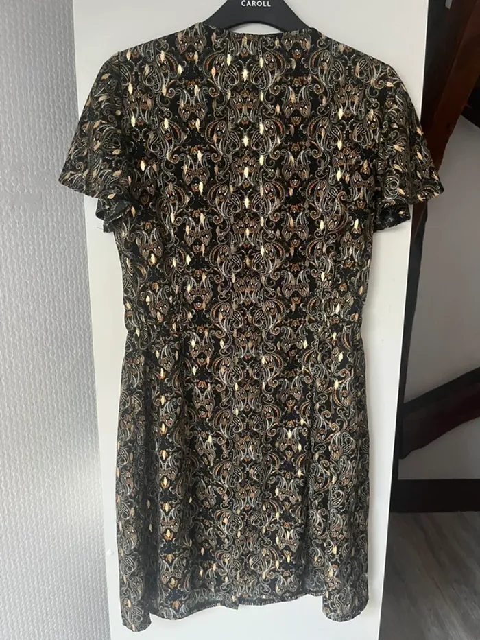 Robe décolleté V - photo numéro 4