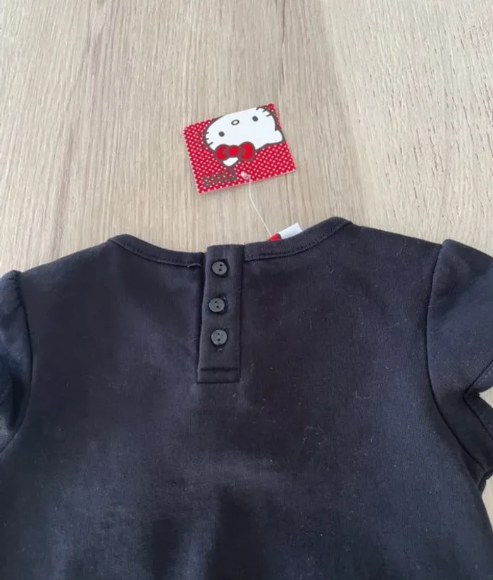 Magnifique robe neuve Hello Kitty - photo numéro 3