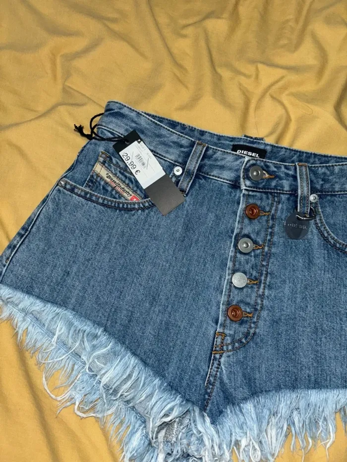 Short en jean diesel - photo numéro 2