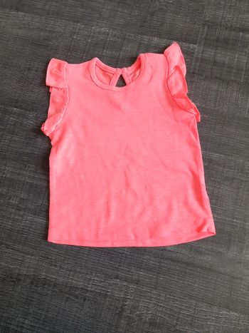 T-shirt taille 0/3mois 62cm primark