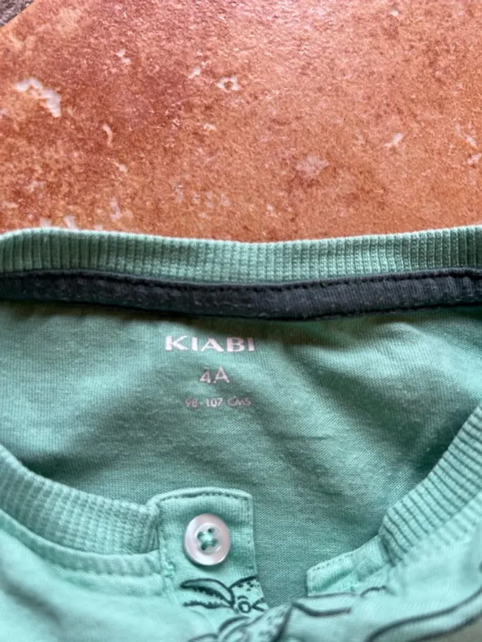 Lot 6 t-shirt Kiabi 4ans neuf - photo numéro 5