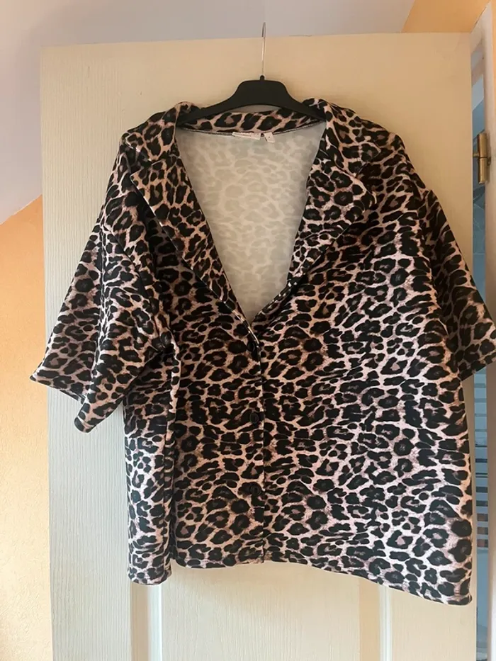chemise léopard oversize asos