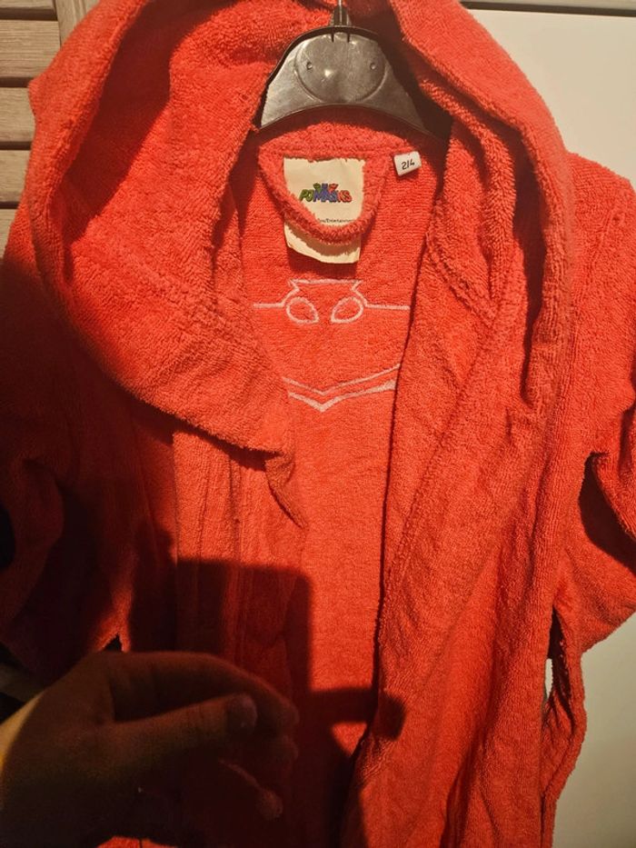 Peignoir PJ Masks à capuche utilisé 2-4 ans - photo numéro 5