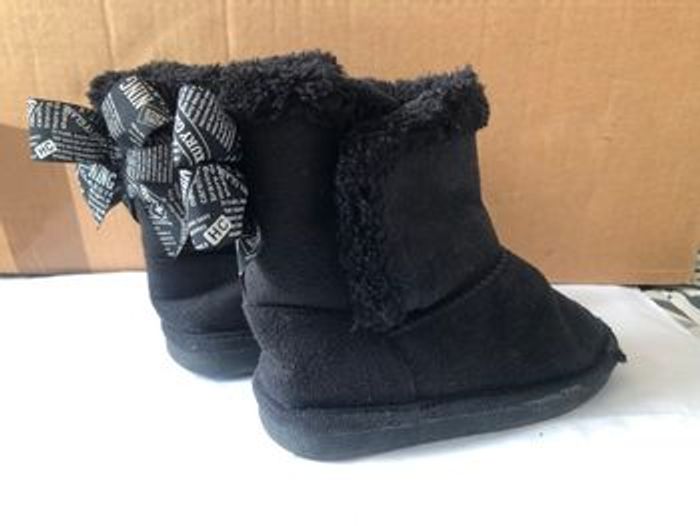 Bottines noires T25 avec noeud noir et blanc - photo numéro 2