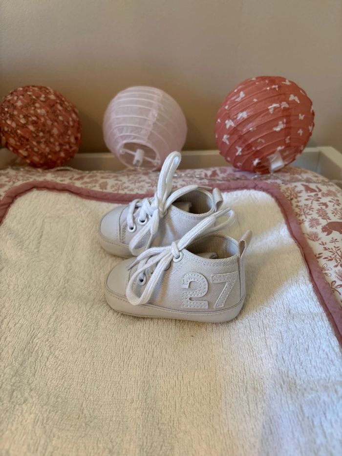 Baskets bébé taille 1-6 mois - photo numéro 2