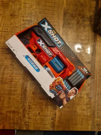 Pistolet XShot neuf rouge xcess