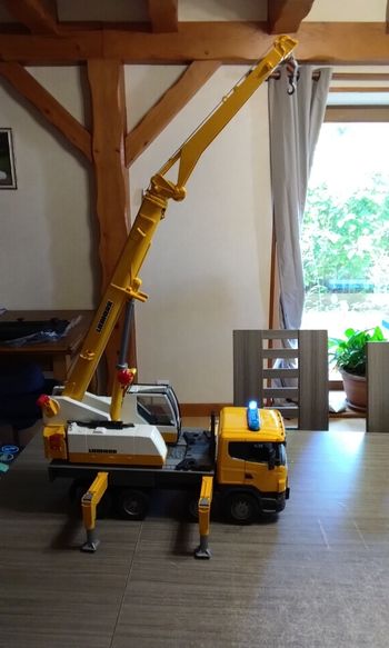 Camion grue travaux