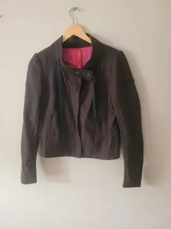 Veste cintrée taille 38 i code