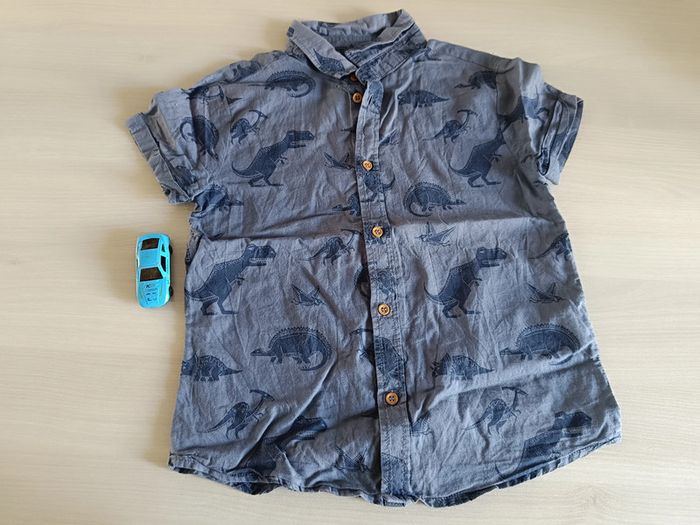 chemise dinosaure