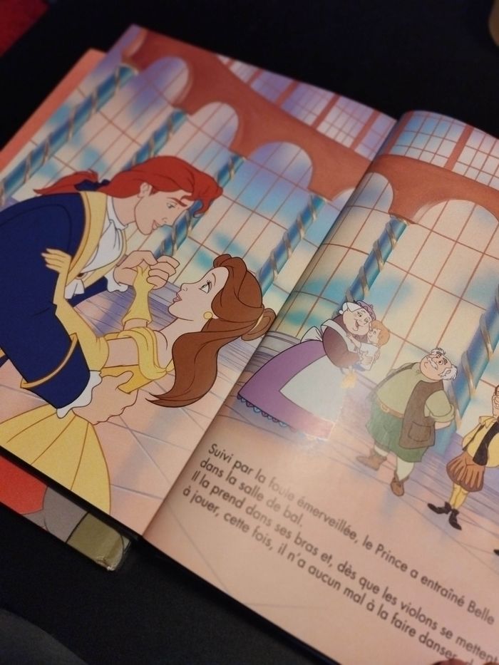 Livre Disney grand format la belle et la bête - photo numéro 4