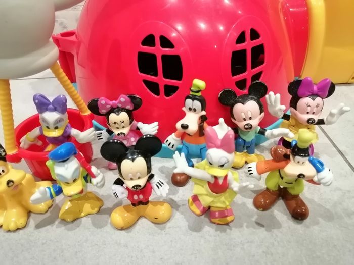 Maison de mickey plus personnages - photo numéro 3