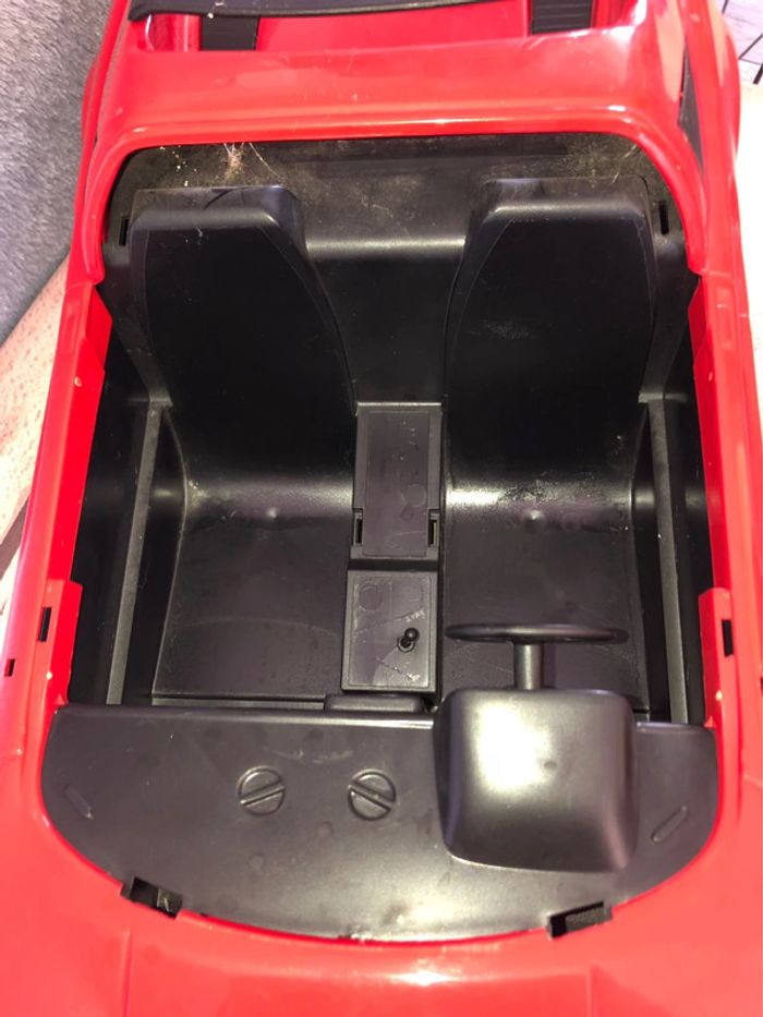 Voiture Ferrari Barbie - photo numéro 2