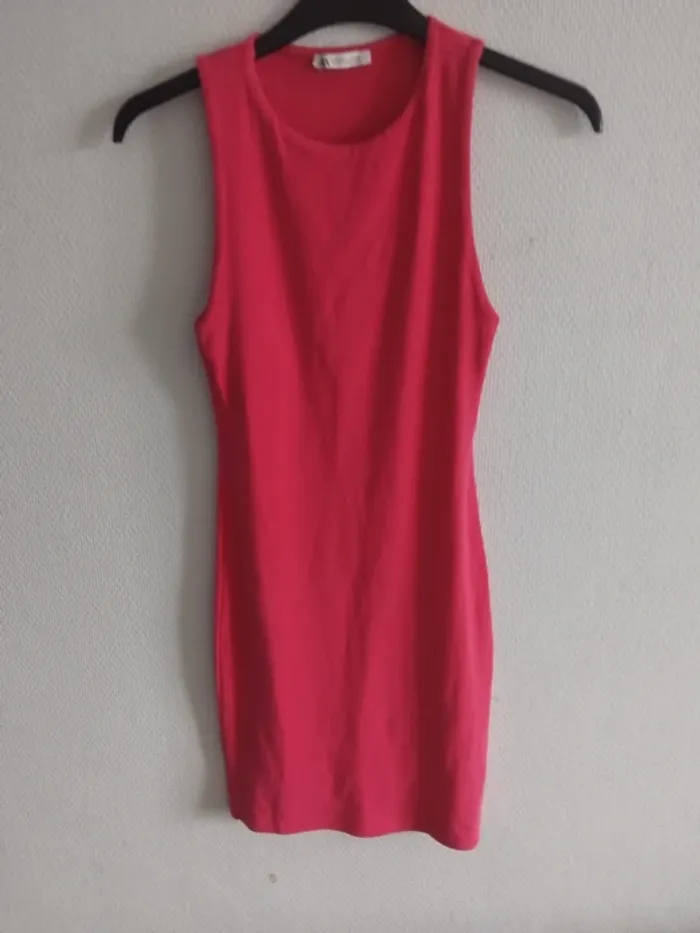 Robe moulante taille S - photo numéro 3