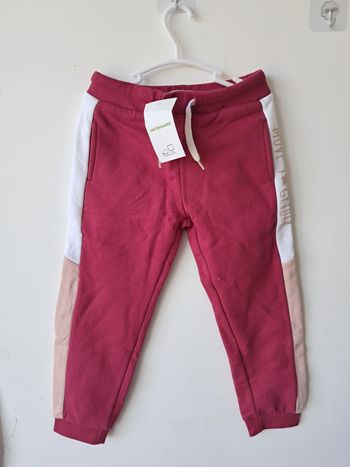 Jogging hiver fourré 6 ans neuf