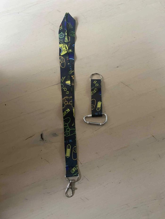 tour de cou / porte clé
