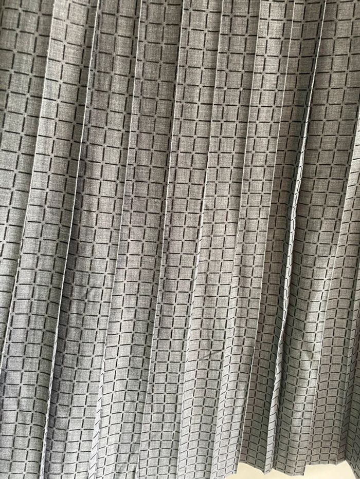 Jupe portefeuille grise plissée à carreaux - photo numéro 3