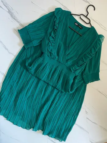 Robe plissé mi longue Zara taille S
