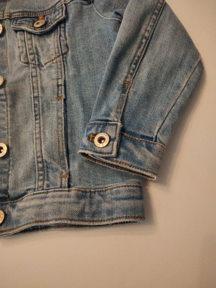 Veste en jean Zara fille 6 ans - photo numéro 2