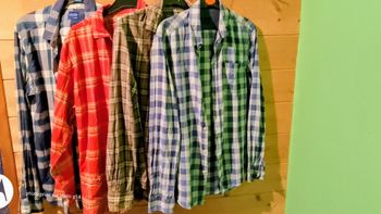 4 chemises à carreaux garçons