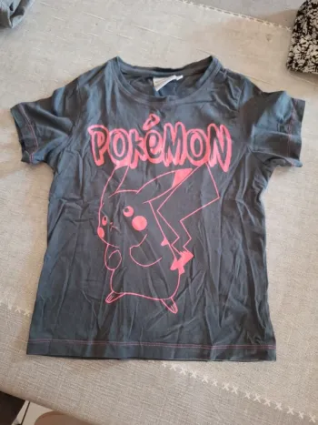 Tee-shirt pikachu