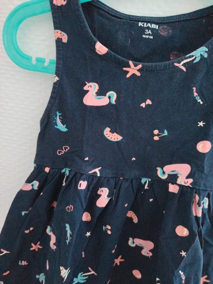 Robe licorne très bon état taille 3 ans - photo numéro 2