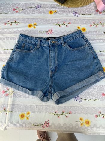 Missguided - Short en jean bleu taille haute 100% coton