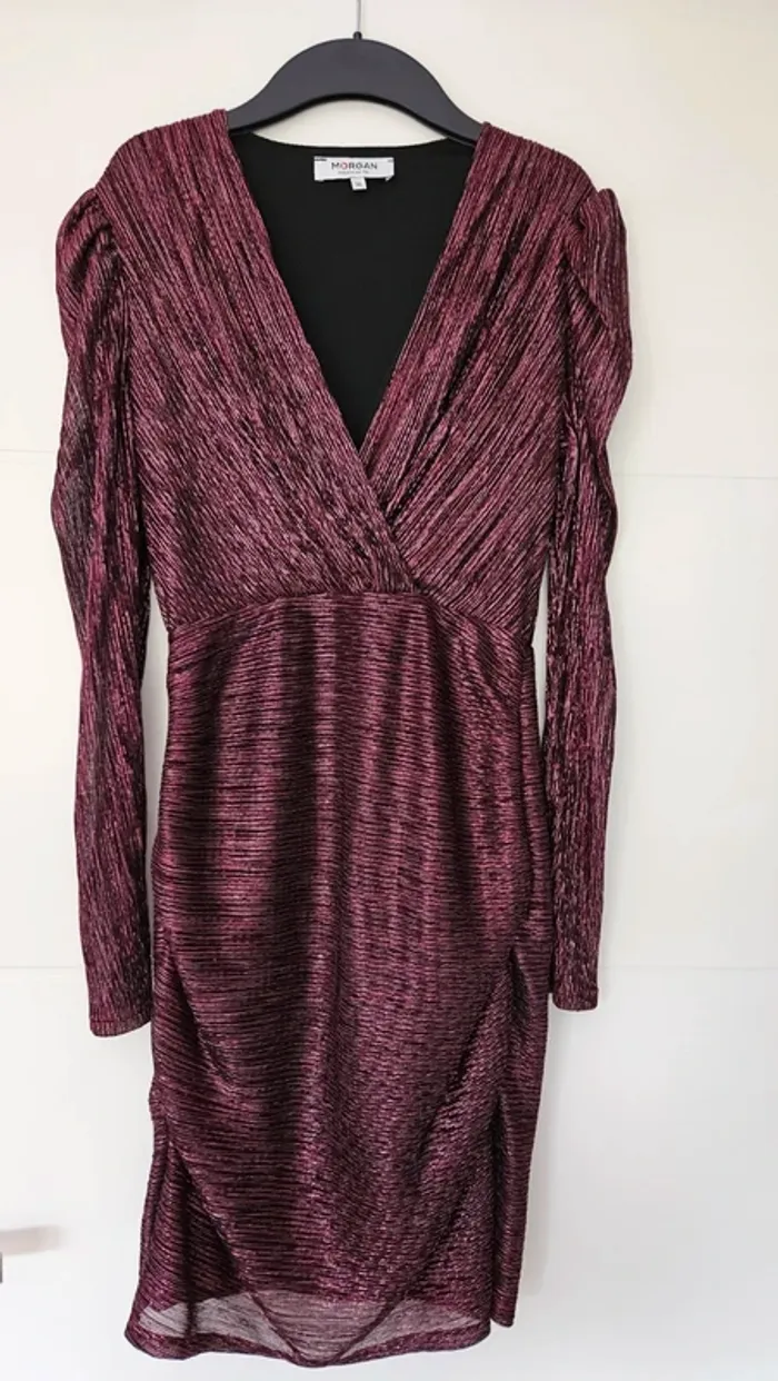 Neuve Robe fils métallisés, taille 36, Morgan