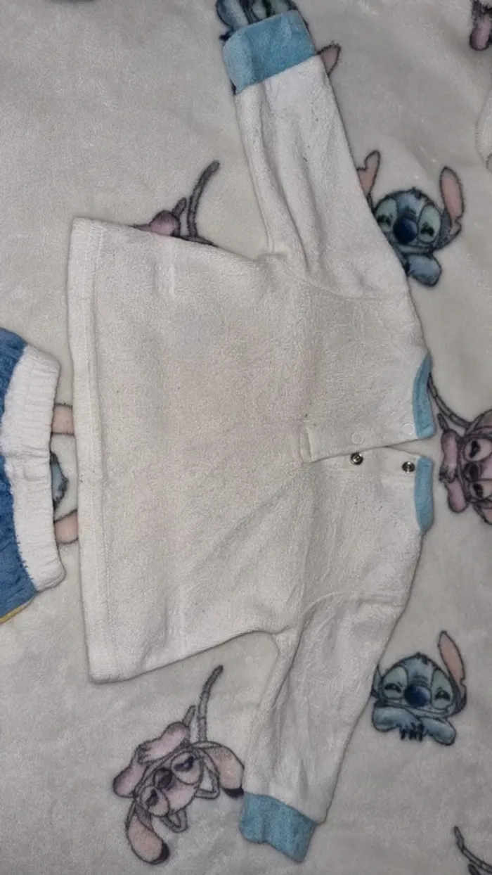 Pyjama le roi lion 1 mois en bon état - photo numéro 7