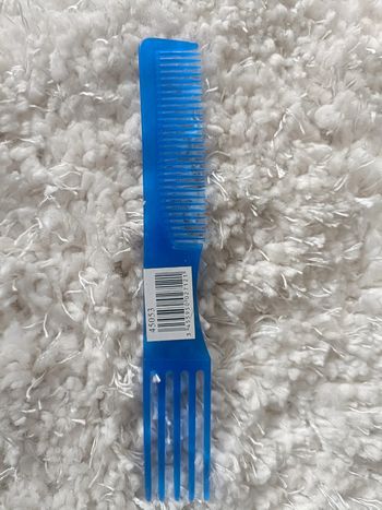 1 peigne bleu
