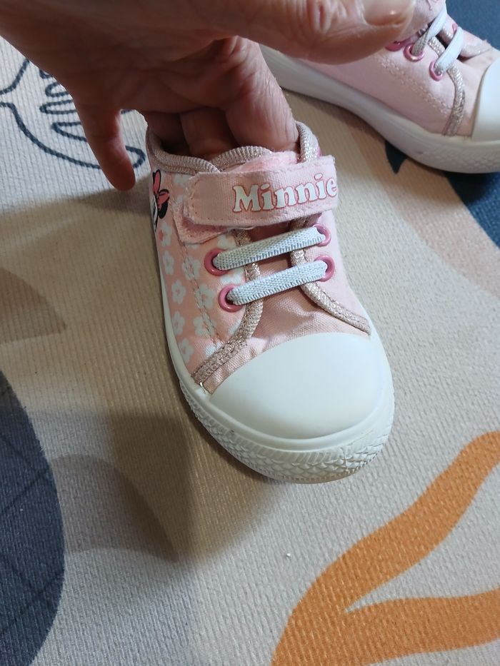 Chaussures minnie taille 23 - photo numéro 2