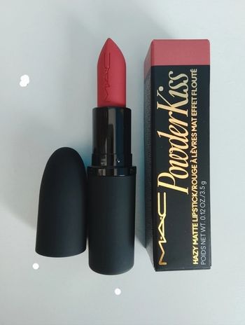 Mac powderkiss rouge à lèvres kiss mat effet flouté 3.5g N°923 stay curious hazy matt neuf jamais utilisé jamais ouvert